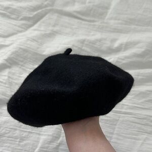 New H&M Classic Black Beret